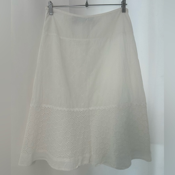REQUIREMENTS VTG Lace Midi Skirt - Picture 2 of 4